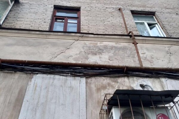 Второй дом Запорожремсервиса трещит по швам: кто ответит за разрушения фото 2