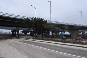 Пользуется спросом: на запорожском мосту кипит жизнь (фото) фото 11