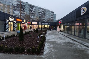 Даже зона отдыха есть: на Бородинском появился новый торговый комплекс (фото) фото 1