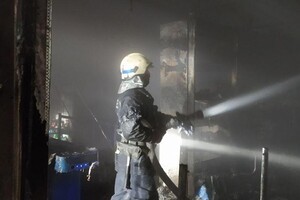 На Рекордной сгорел магазин стройматериалов: пожар тушили 34 спасателя (обновлено) фото