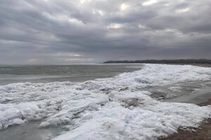 Полюбуйтесь: как выглядит Азовское море в &quot;ледовом плену&quot; фото 5