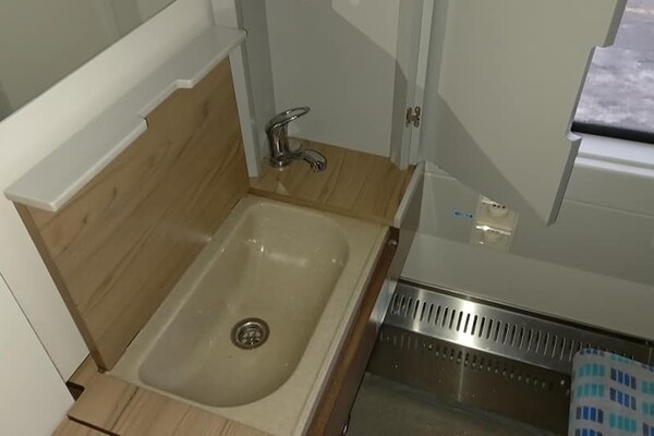 С душем и туалетом: как выглядит элитный вагон в запорожском поезде фото 5