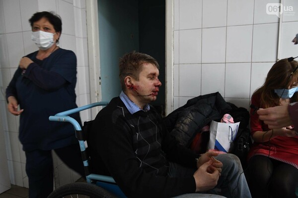 В Запорожье избили депутата облсовета: как он себя чувствует (фото 18+) фото 2