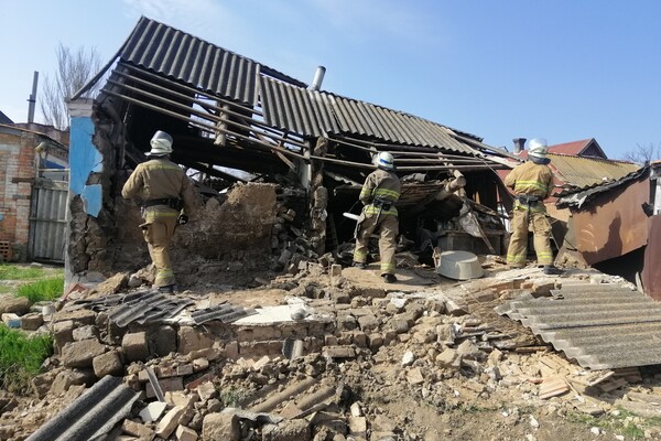Пострадал владелец: в Запорожской области рухнул дом (фото) фото 1