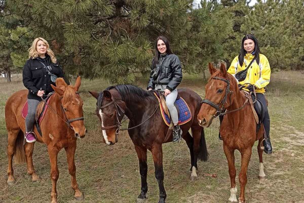 Катание на лошадях в клубе Deimos: фото 9 Конный клуб &quot;DEIMOS&quot;
