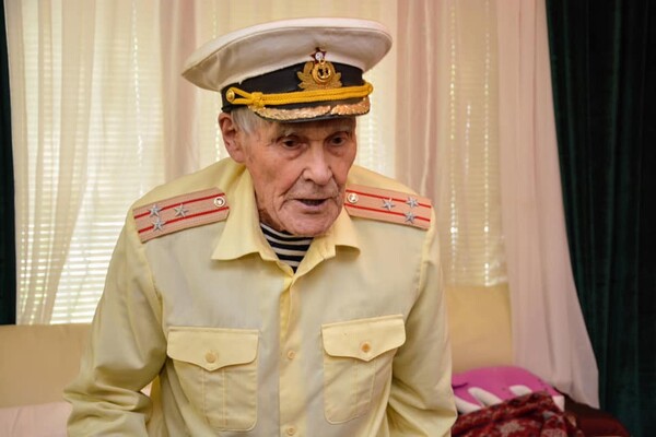 Потерял в АТО внука: знаменитому запорожскому ветерану исполнилось 103 года фото 2