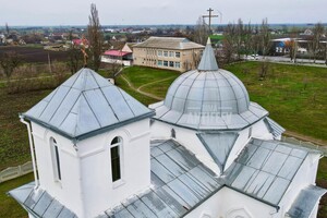 Окунитесь в историю: в Запорожской области тела умерших хранили в погребе храма фото 1