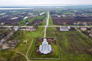 Окунитесь в историю: в Запорожской области тела умерших хранили в погребе храма фото 5