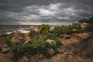 Атмосферные кадры: как выглядит штормящее море в Бердянске фото 5